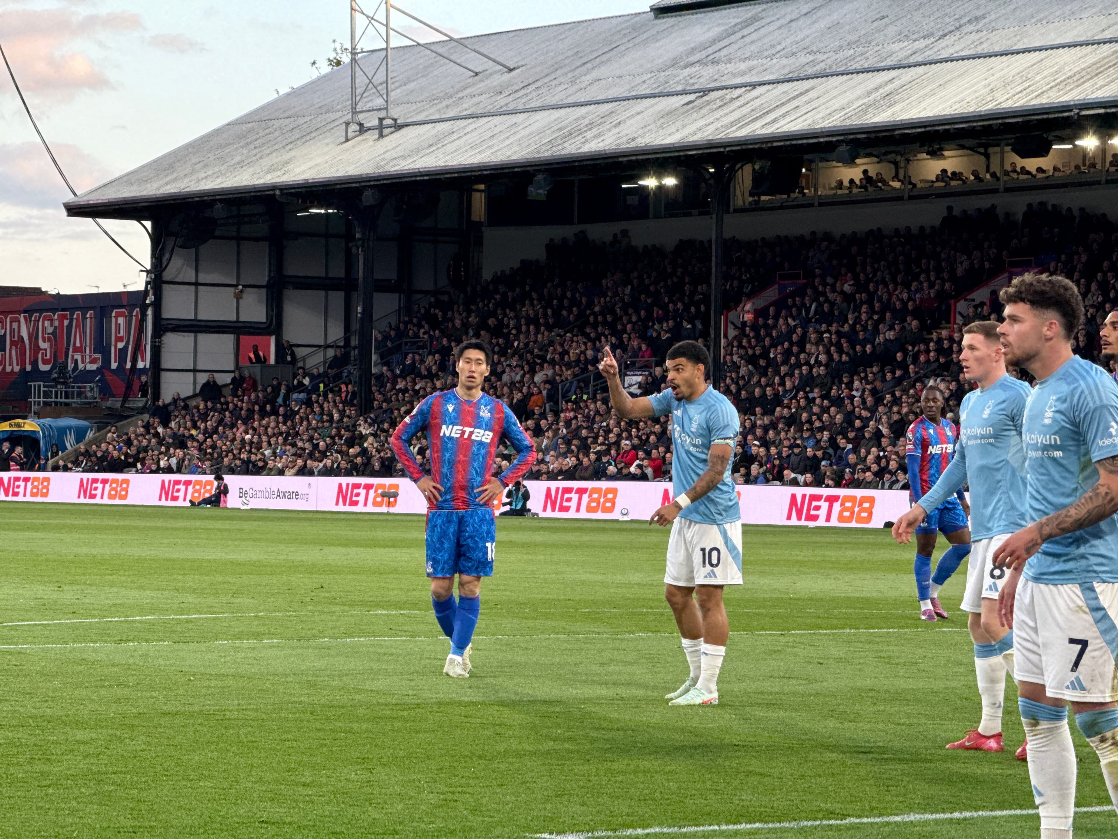 Selhurst Park Goal Lower WHL-3 Row A · Seat number 117